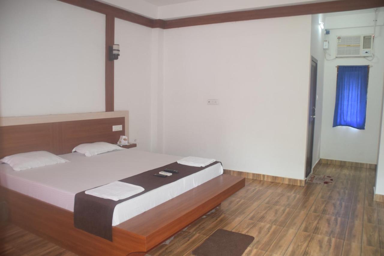 Hotel Exotica Squares Lakshmanpur Luaran gambar